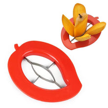 Easy-to-use mango slicer for perfectly even cuts every time.